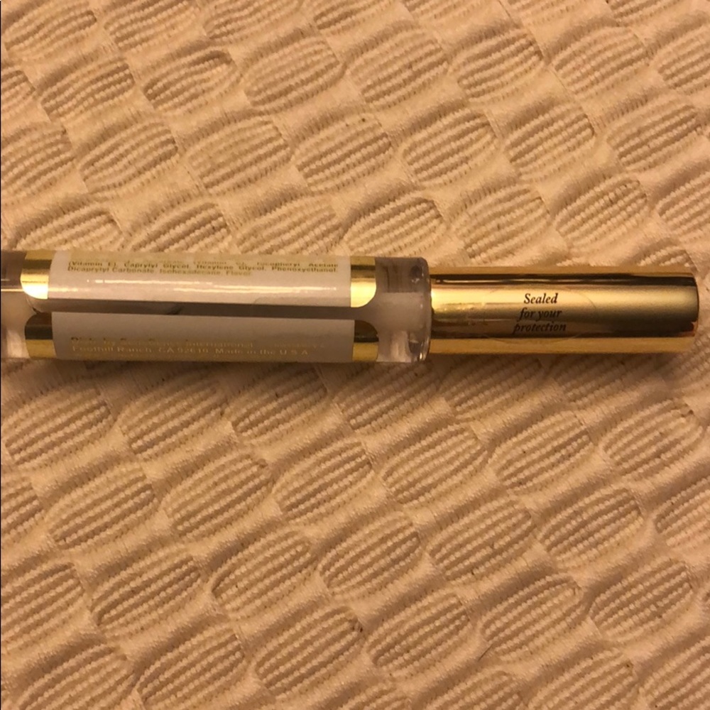 LipSense Ooops! Remover - Picture 3 of 3